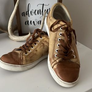 Ugg Brown/Beige Sneakers